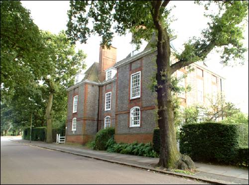 14 North Square